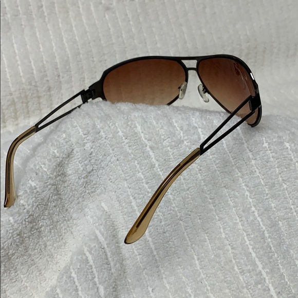 Sunglasses - Picture 2 of 4